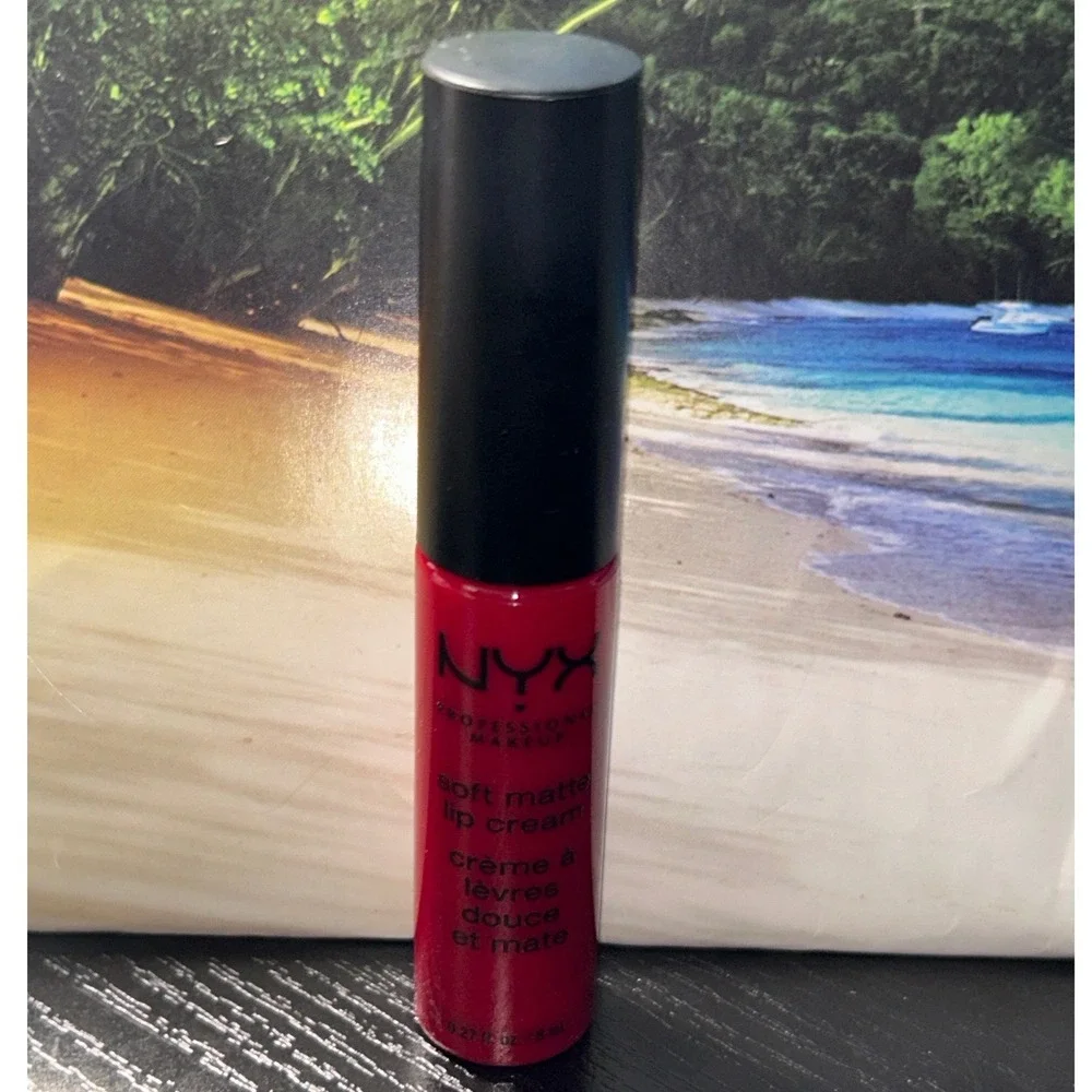 NYX Soft Matte Lip Cream Monte Carlo Deep Red Matte Lipstick‎ NEW